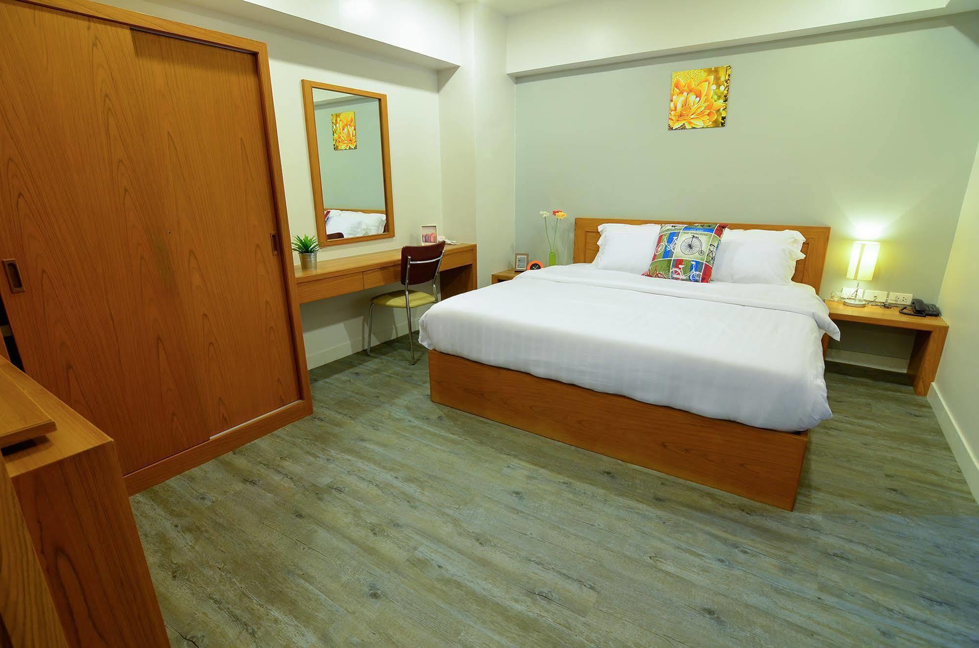 Aparthotel BJ Boutique à Rayong Extérieur photo
